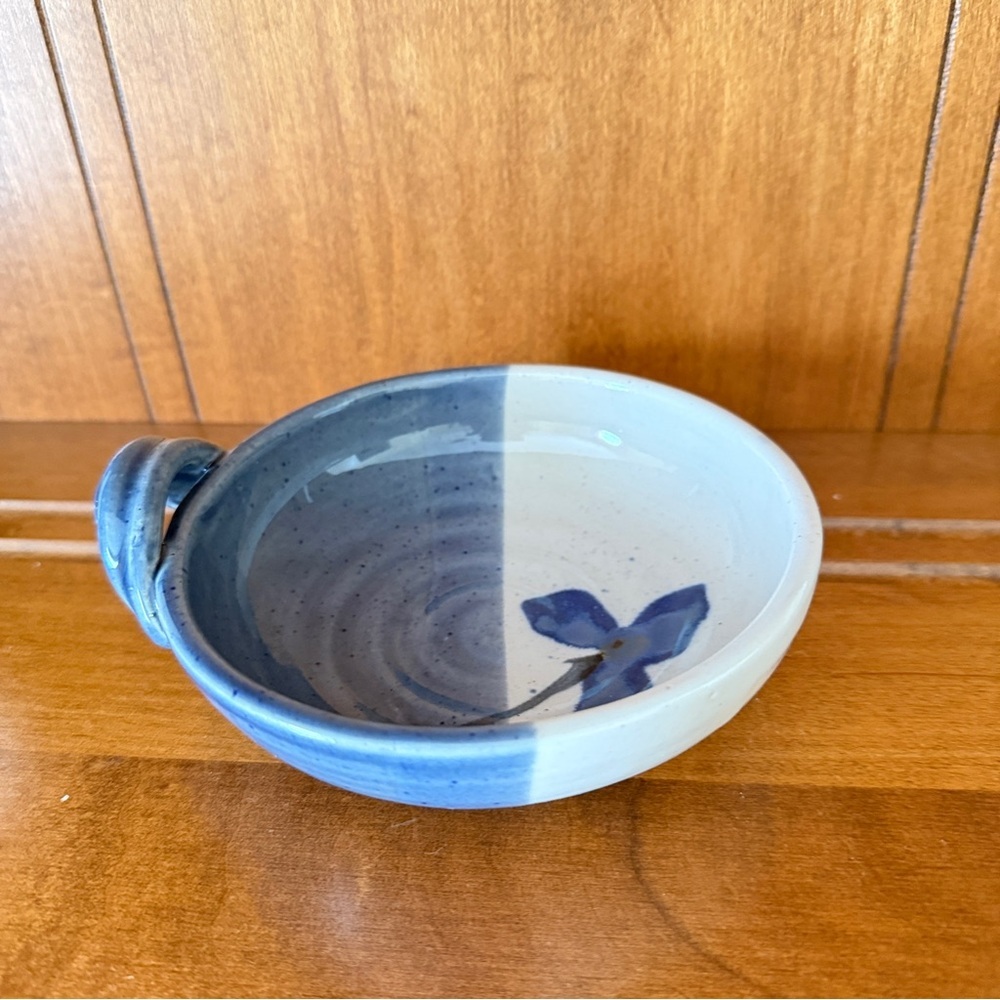 Follette Blue & Gray Glazed Pottery Bowl With Handle Artist Signed 5" Round - Picture 2 of 9